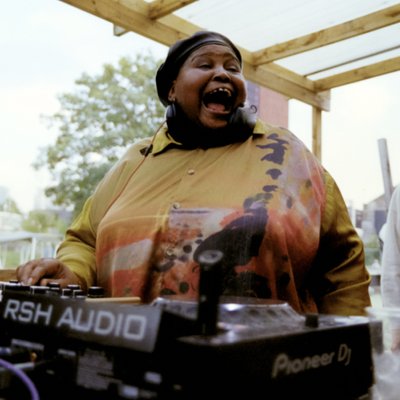 Person DJing